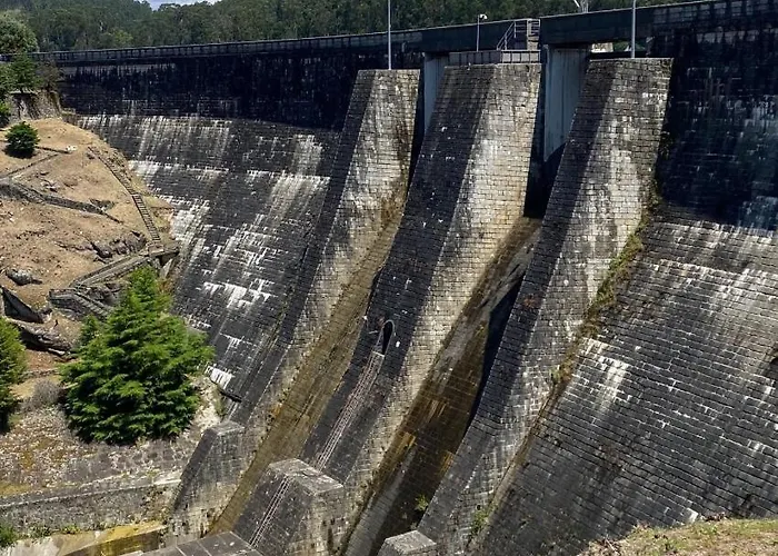 Canastro Do Carvalho 公寓 *